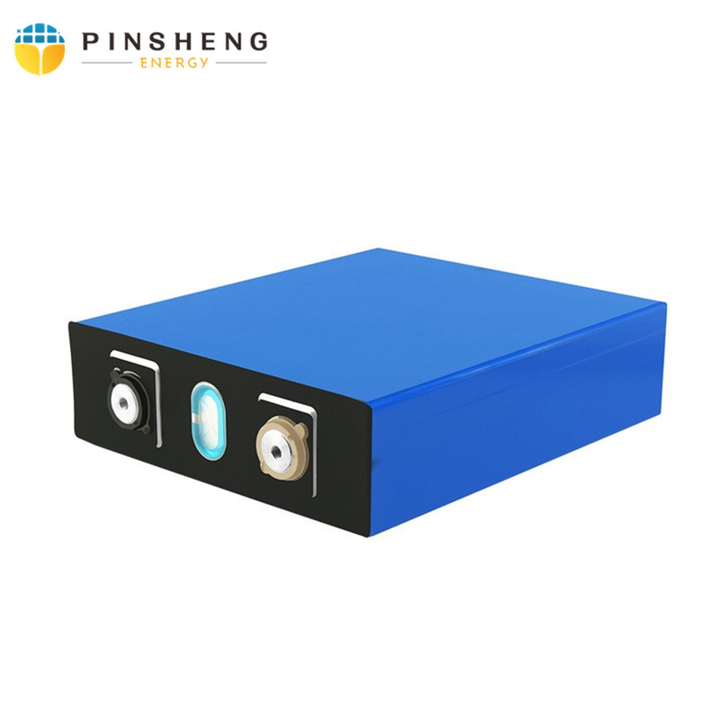 Un hierro prismático del grado fosfata el litio Ion Cell Lifepo 4 3.2V 100Ah para la energía solar